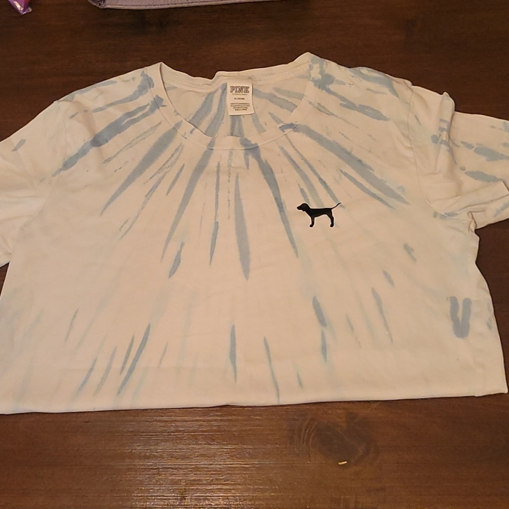 Pink brand tshirt